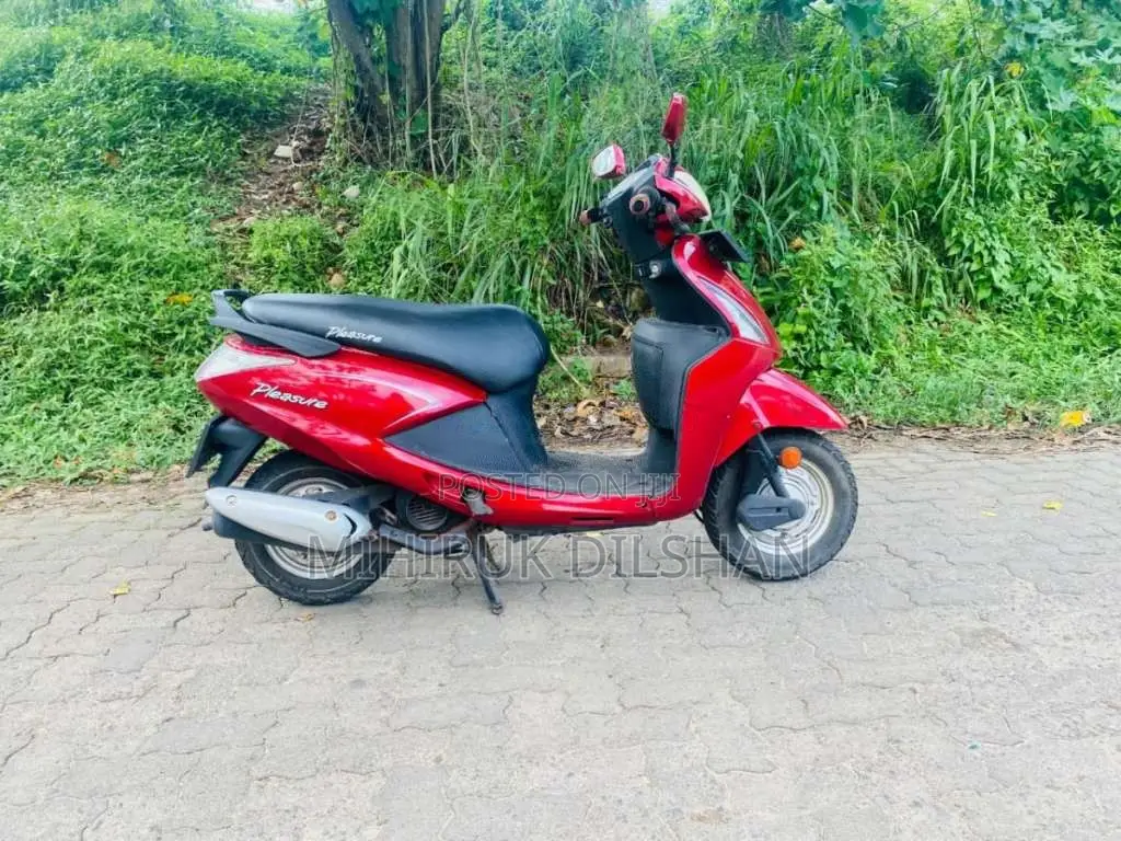 Hero Pleasure 2015 Motorbike (Used)