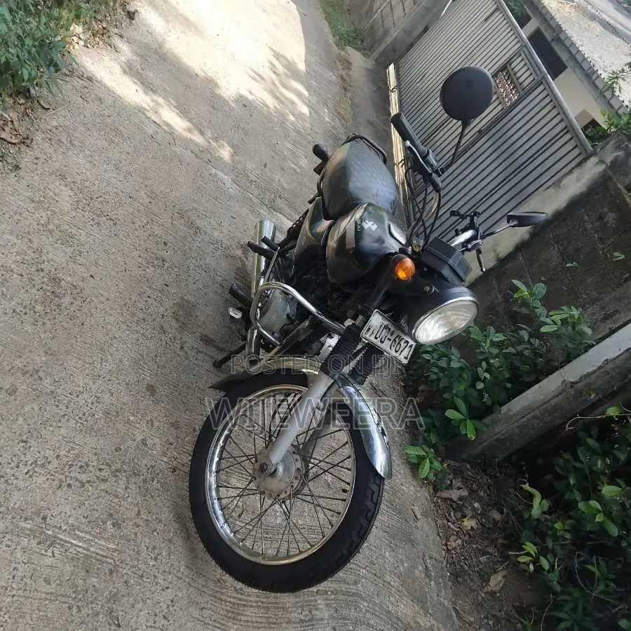 Bajaj Boxer 2008 Motorbike (Used)
