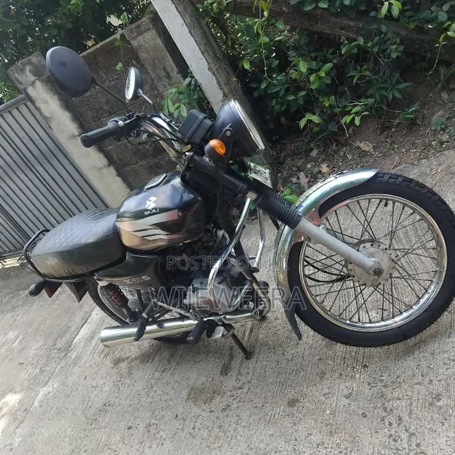 Bajaj Boxer 2008 Motorbike (Used)