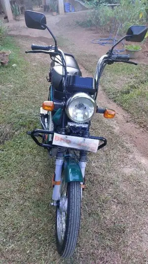 TVS XL 100 2025 Motorbike (Used)