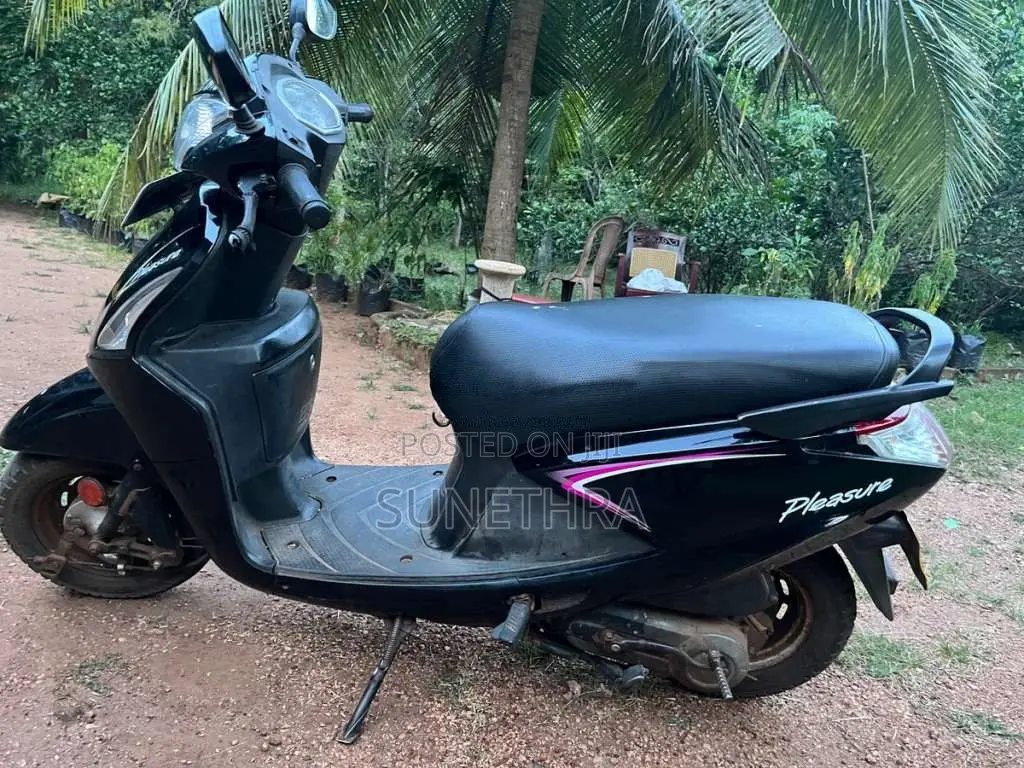 Hero Pleasure 2015 Motorbike (Used)