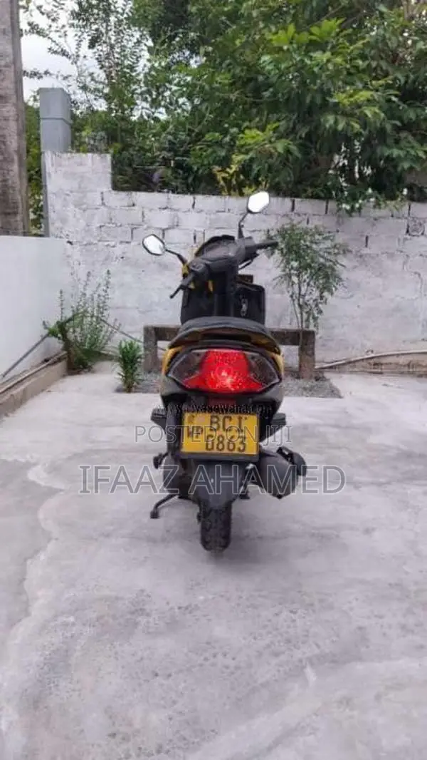 Honda Dio 2015 Motorbike (Used)