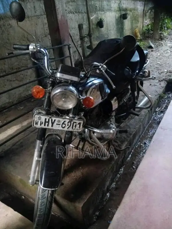 Honda CD125 2004 Motorbike (Used)