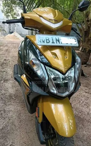 Honda Dio 2019 Motorbike (Used)