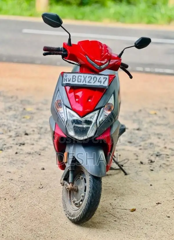 Honda DIO 2017 Motorbike (Used)