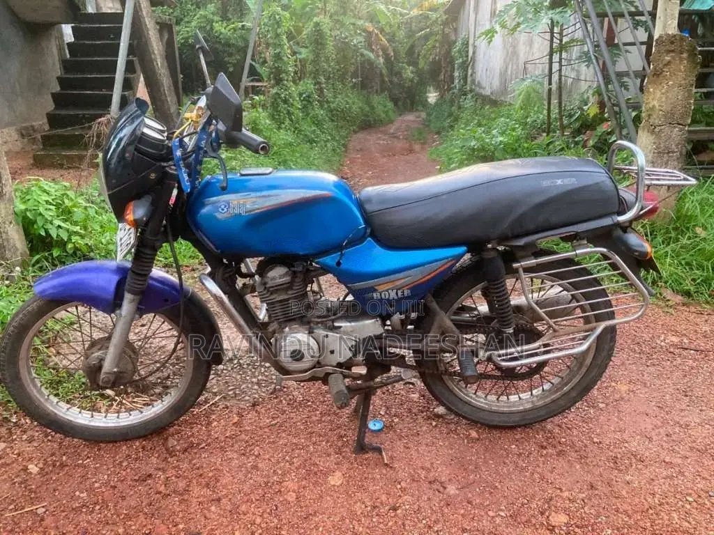 Bajaj Boxer 2002 motorcycle (Used)