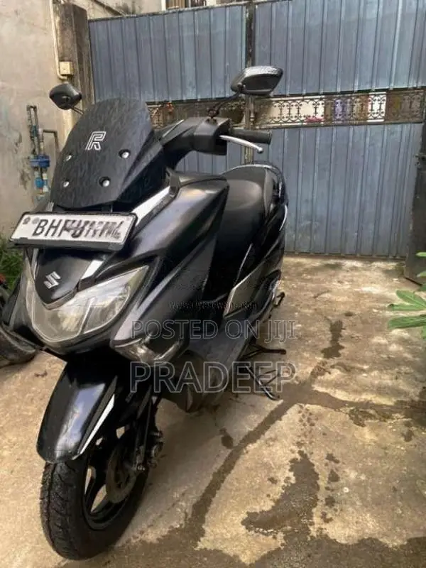 Suzuki BURGMAN 2019 Motorbike (Used)