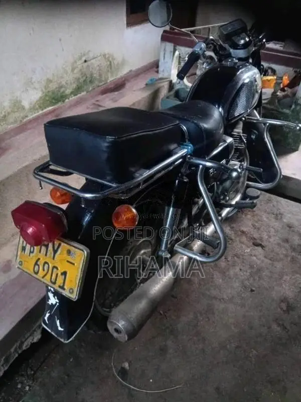 Honda CD125 2004 Motorbike (Used)