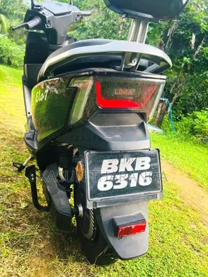 Singer Lima 2025 Motorbike (Used)