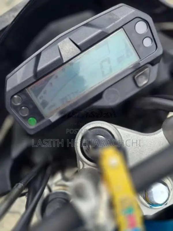 Yamaha FZ Version 2.0 2017 Motorbike (Used)