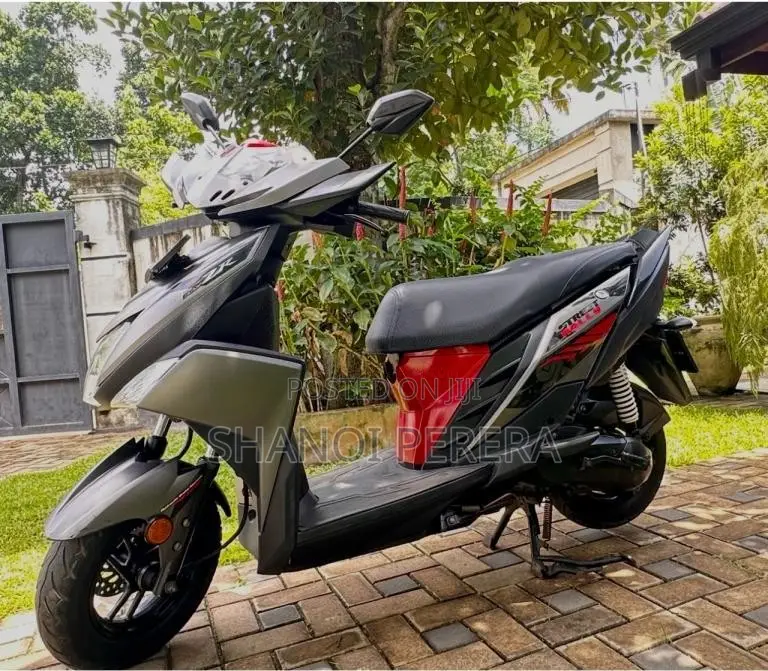 Yamaha RAY ZR 2018 Motorbike (Used)
