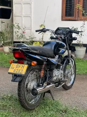 Bajaj CT-100 2017 Motorbike (Used)