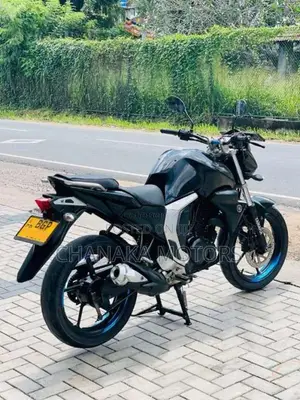 Yamaha FZ 2018 Motorbike (Used)