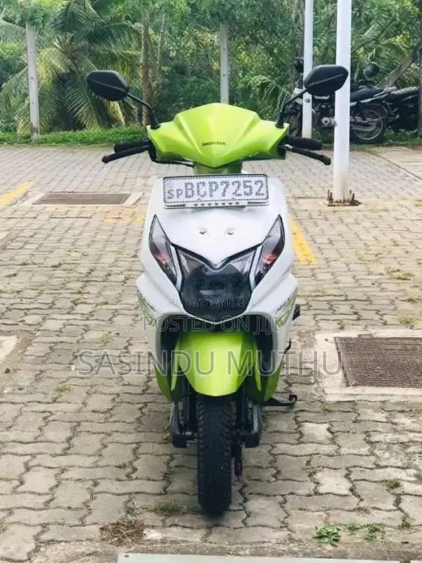 Honda Dio 2015 Motorbike (Used)
