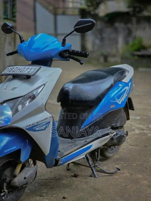 Honda Dio 2015 Motorbike (Used)