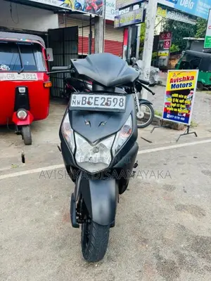 Honda Dio 2015 Motorbike (Used)