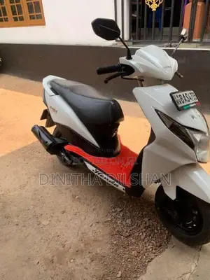 Honda Dio 2013 Motorbike (Used)