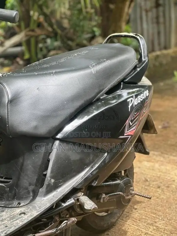 Hero Pleasure 2011 Motorbike (Used)