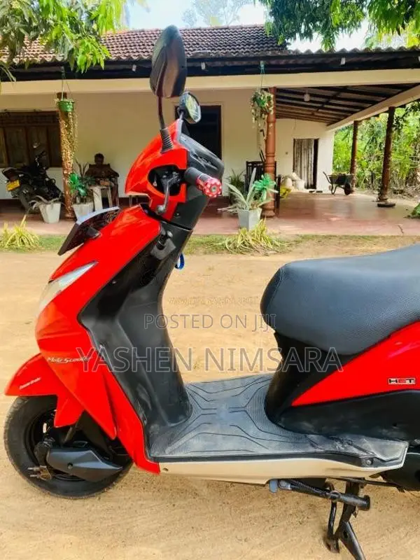 Honda Dio 2012 Motorbike (Used)