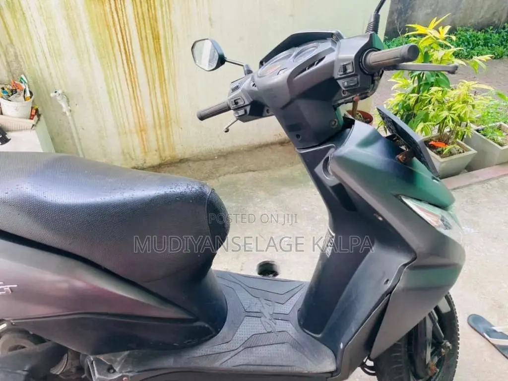 Honda Dio 2017 Motorbike (Used)