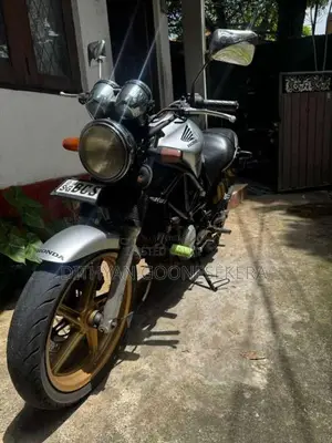 Honda VTR 2007 Motorbike (Used)
