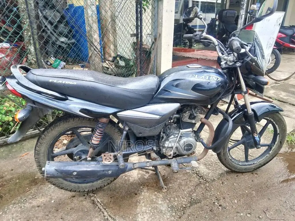 Bajaj Platina 2013 Motorbike (Used)