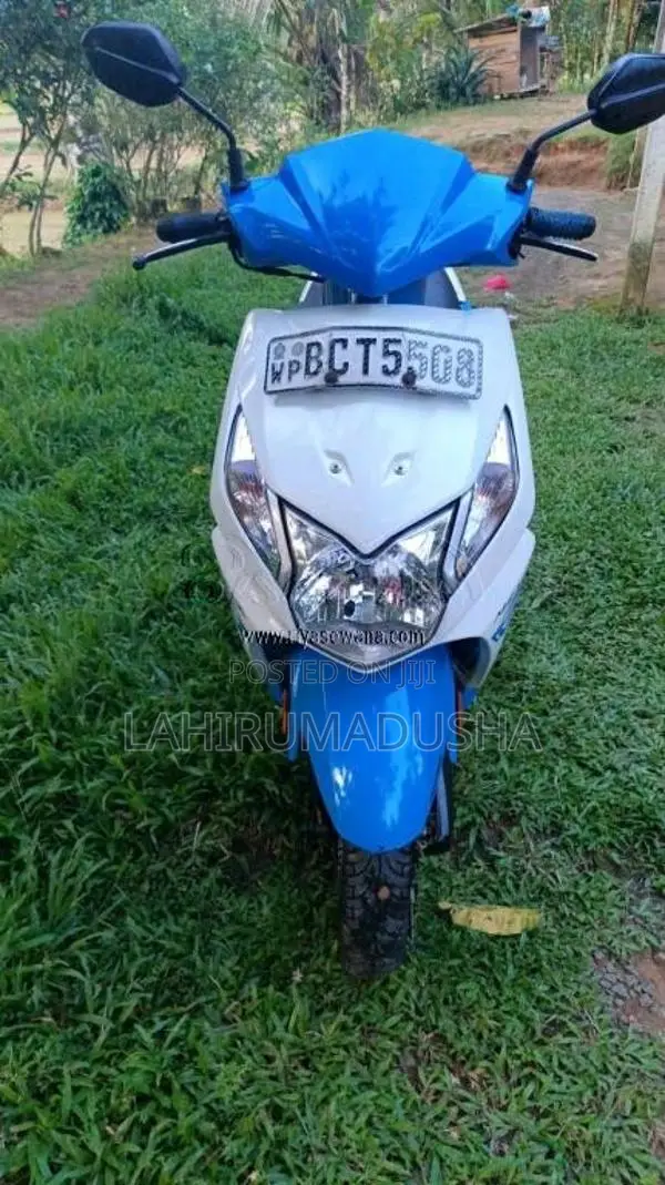 Honda Dio 2015 Motorbike (Used)