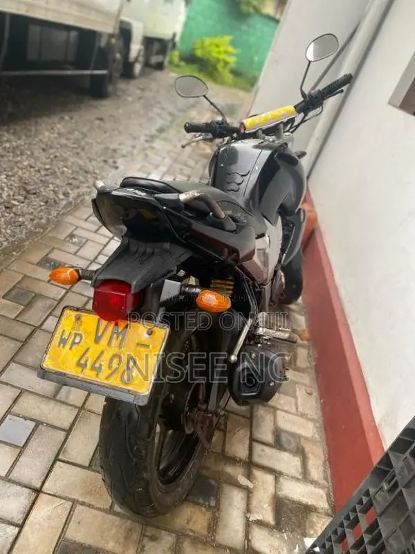 Yamaha FZ 2010 Motorbike (Used)