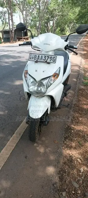 Honda DIO 2012 Motorbike (Used)