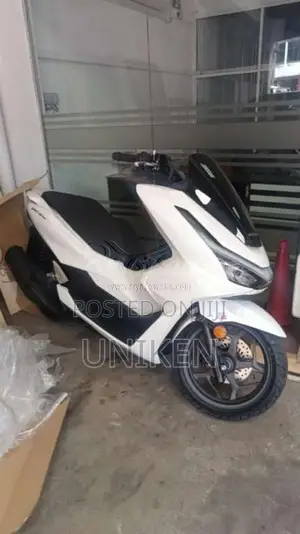 Honda PCX160 2025 Motorbike Brand New