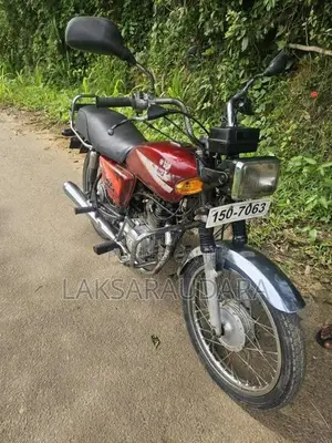 Bajaj Boxer 1995 Motorbike (Used)