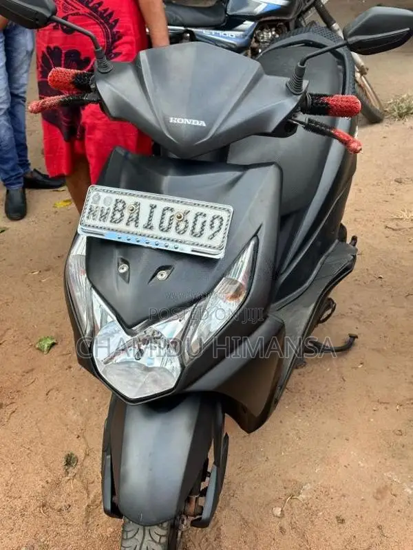 Honda Dio 2013 Motorbike (Used)