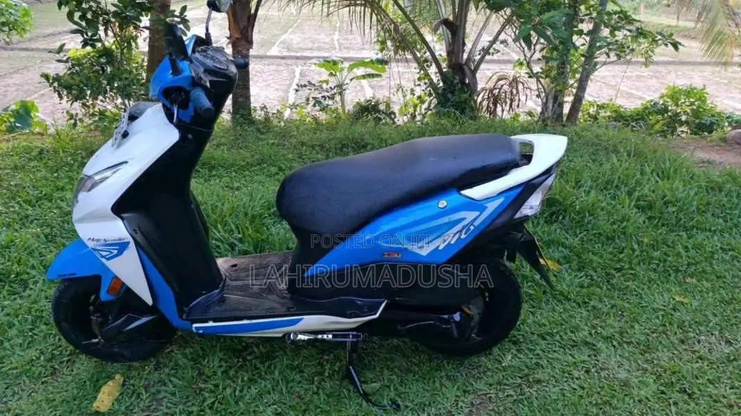 Honda Dio 2015 Motorbike (Used)