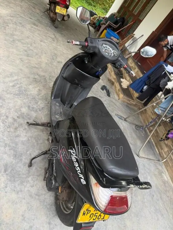 Hero Pleasure 2010 Motorbike (Used)