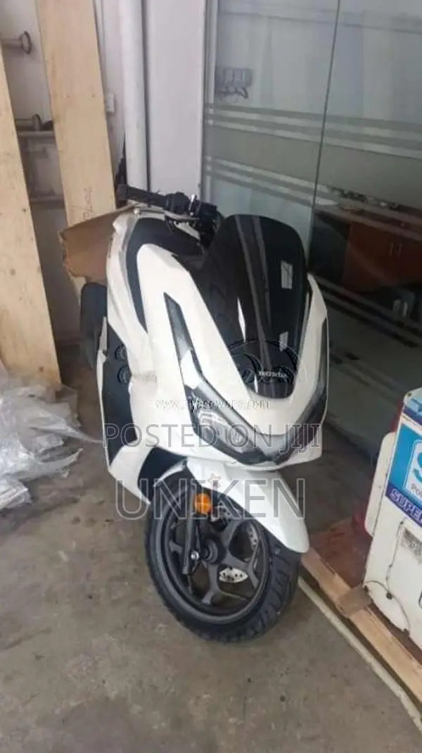 Honda PCX160 2025 Motorbike Brand New