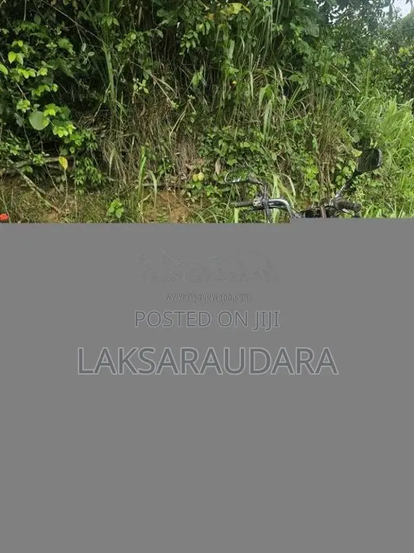 Bajaj Boxer 1995 Motorbike (Used)
