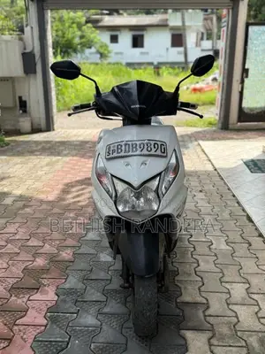 Honda Dio 2015 Motorbike (Used)