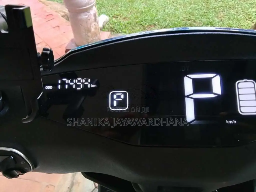 Yadea T5 2024 Motorbike (Used)