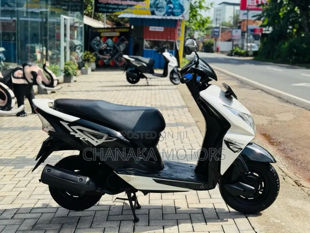 Honda Dio 2016 Motorbike (Used)