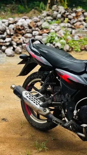 Bajaj Discover 2010 Motorbike (Used)