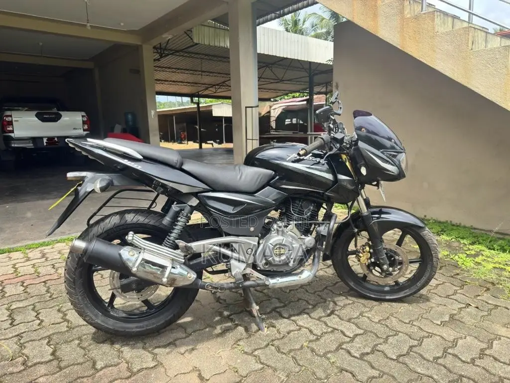 Bajaj Pulsar 180 2017 Motorbike (Used)