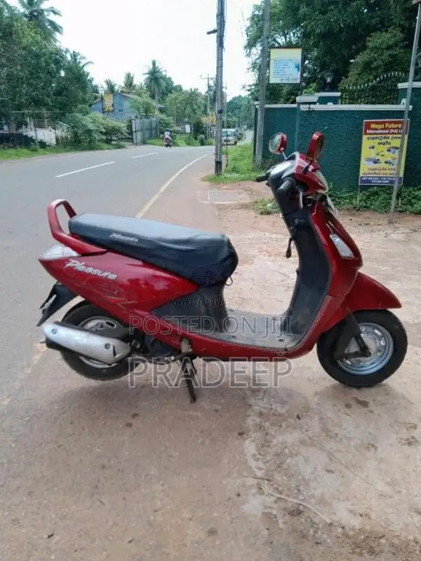Hero Pleasure 2010 Motorbike (Used)