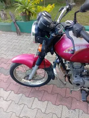 Bajaj Caliber 2003 Motorbike (Used)