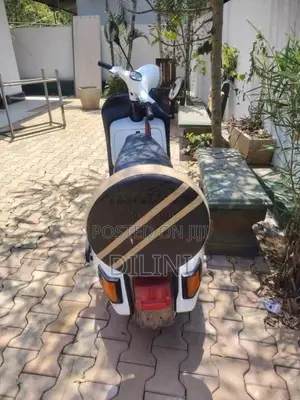Bajaj Chetak 1985 Motorbike (Used)