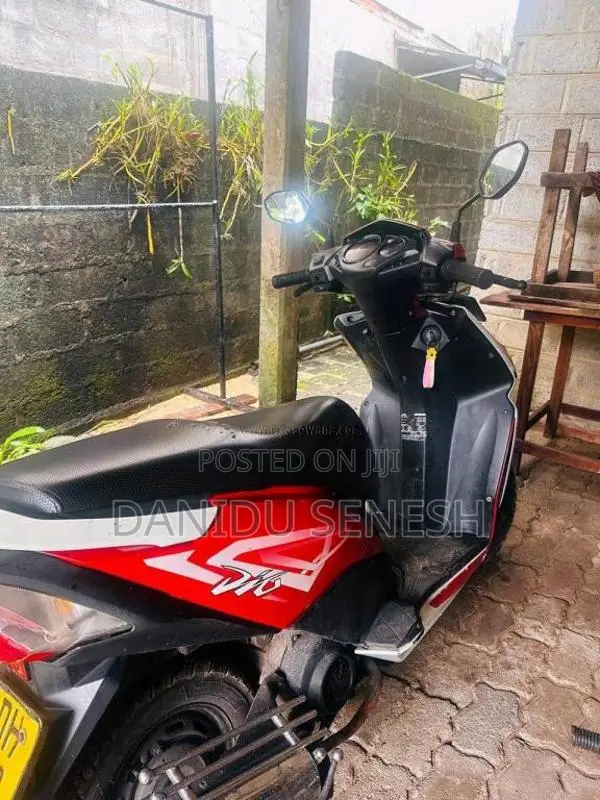 Honda Dio 2015 Motorbike (Used)