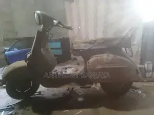 Bajaj Chetak 1995 Motorbike (Used)