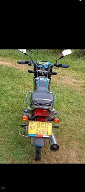 Bajaj CT-100 2015 Motorbike (Used)