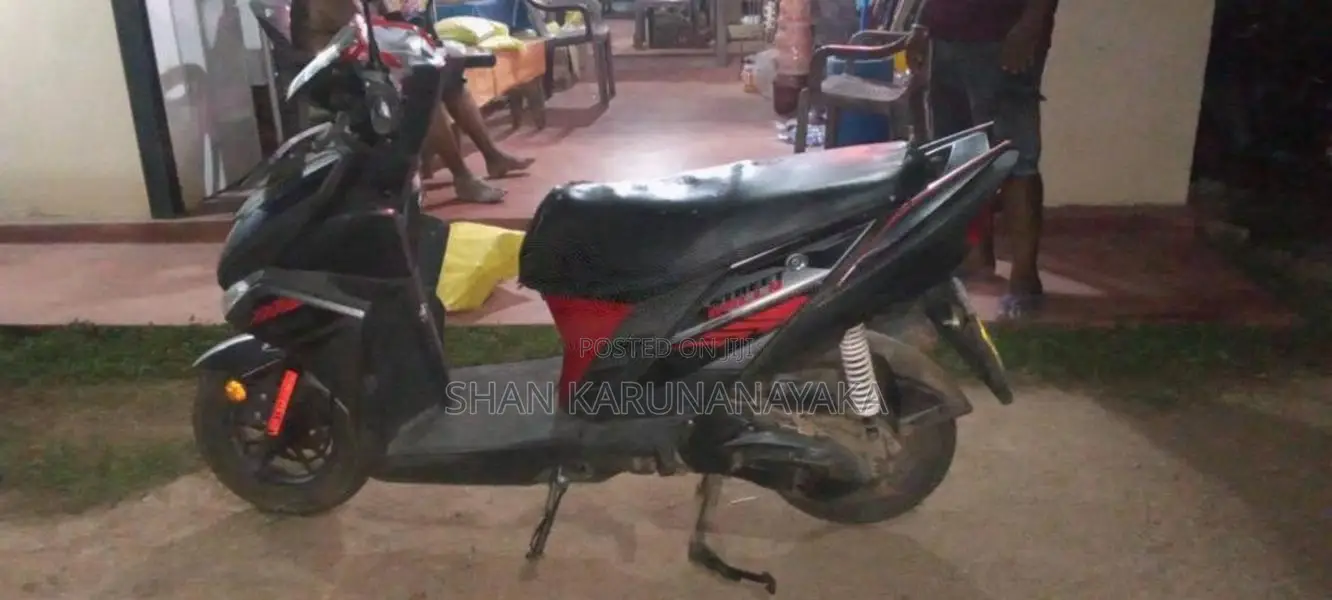 Yamaha ZR 2019 Motorbike (Used)