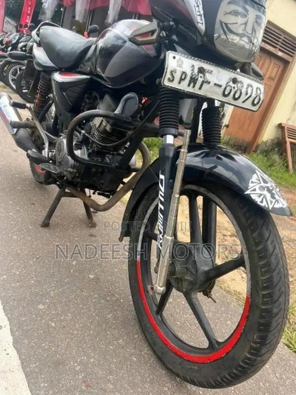 Bajaj Platina 2011 Motorbike (Used)