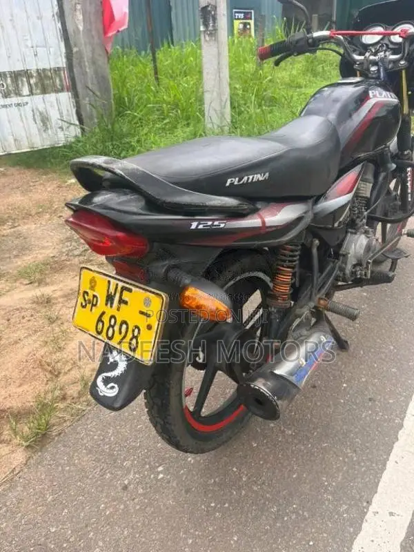 Bajaj Platina 2011 Motorbike (Used)